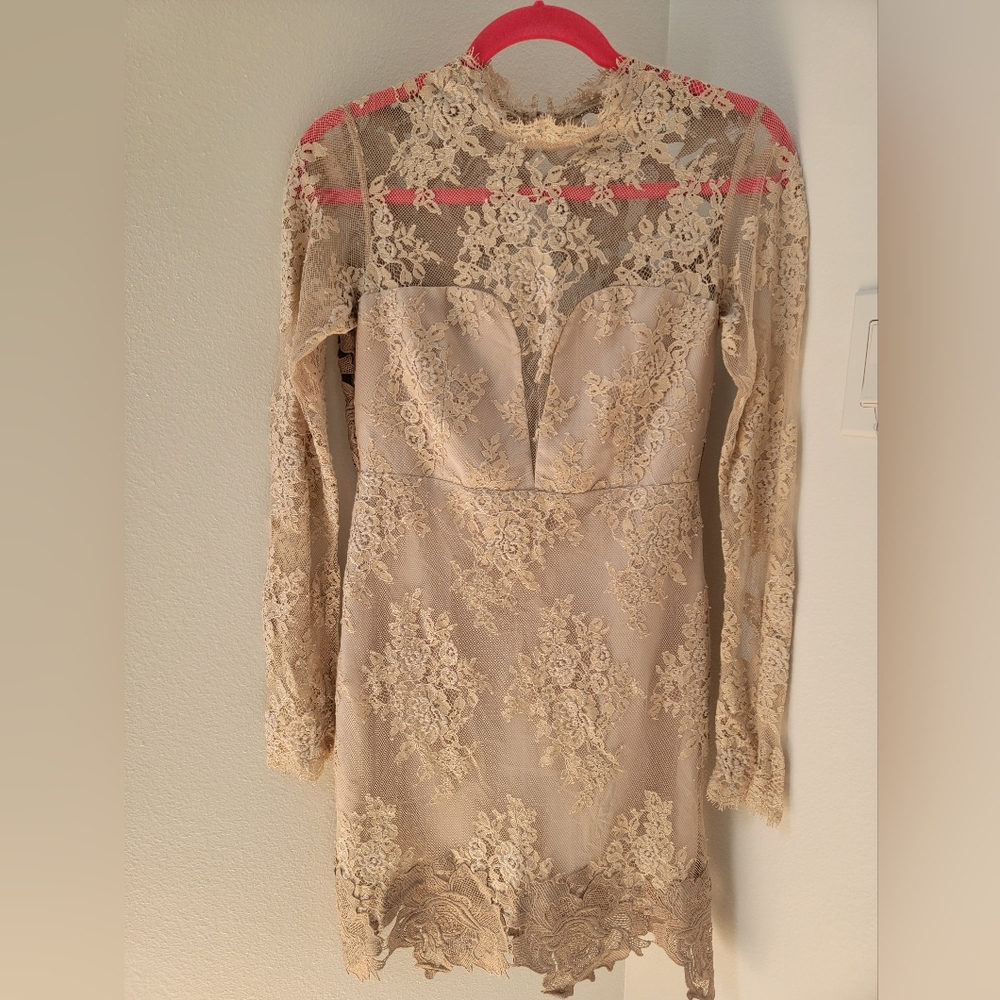 Saylor Leondra Dress Size Small Rent the Runway RTR Flaws